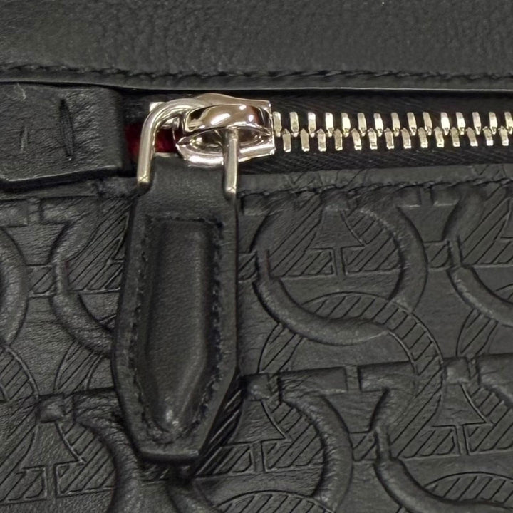 Excellent Salvatore Ferragamo Clutch bag black leather mens