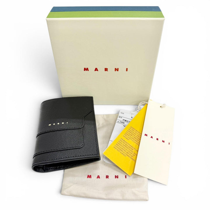 Pristine MARNI Bifold Wallet Saffiano Leather Logo Compact black PFMOQ14U07