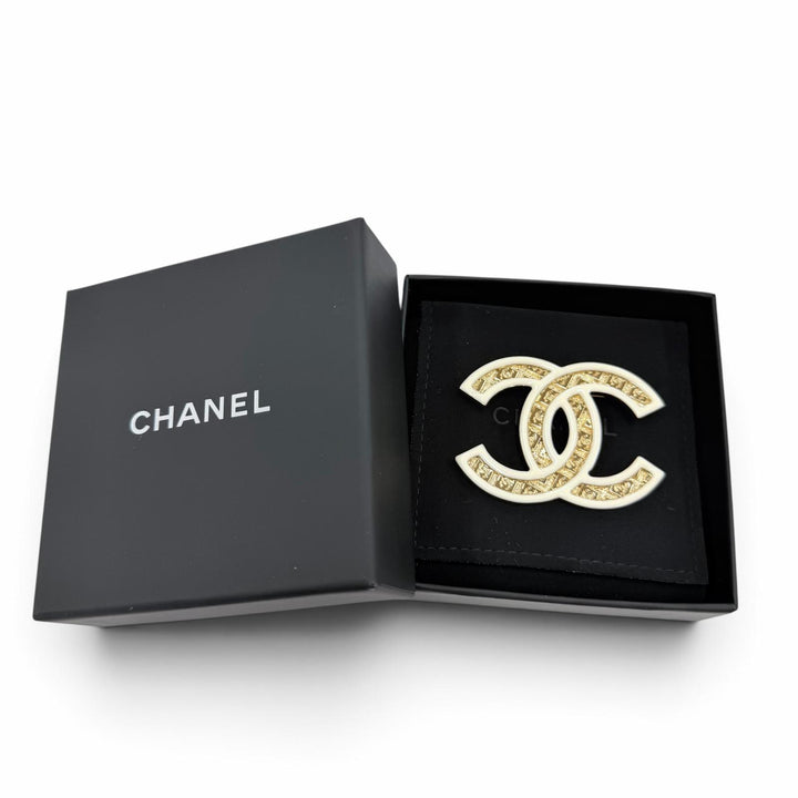 Excellent CHANEL Brooch COCO Mark accessories gold metal Women B24C ABC396