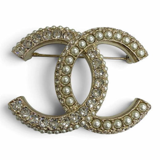 Excellent CHANEL Brooch COCO Mark Rhinestone Fake Pearl gold Women L22B