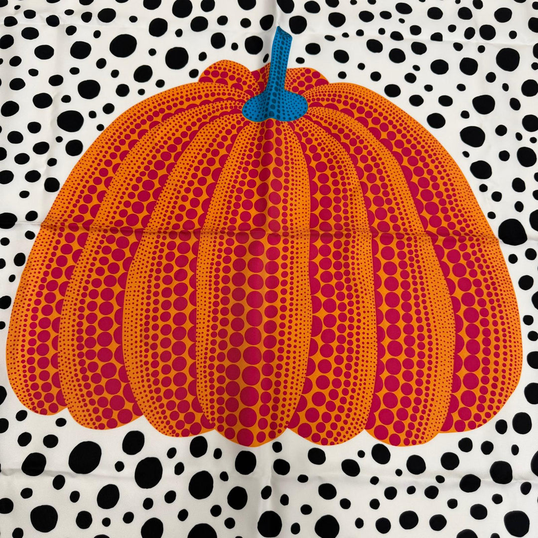 Excellent LOUIS VUITTON×Yayoi Kusama scarf Carre 90 Pumpkin infinity dot silk