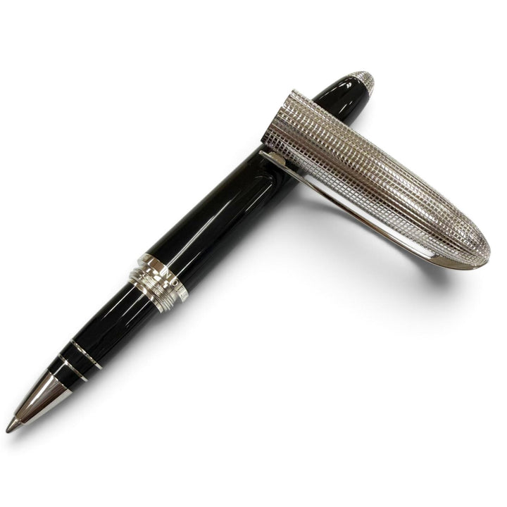 Excellent LOUIS VUITTON Ballpoint pen Dock lacquer Cap type black Resin mens