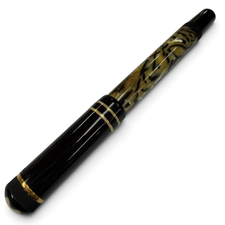 Great MONTBLANC fountain pen Author Series 1994: Oscar Wilde black 18K mens