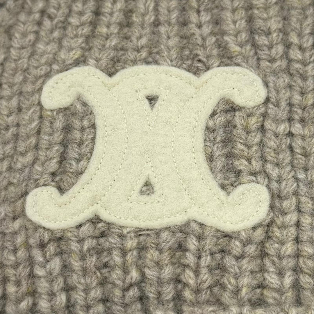 Excellent CELINE Knit cap Hat with Trionf patch beige cashmere mens 2AA32384D