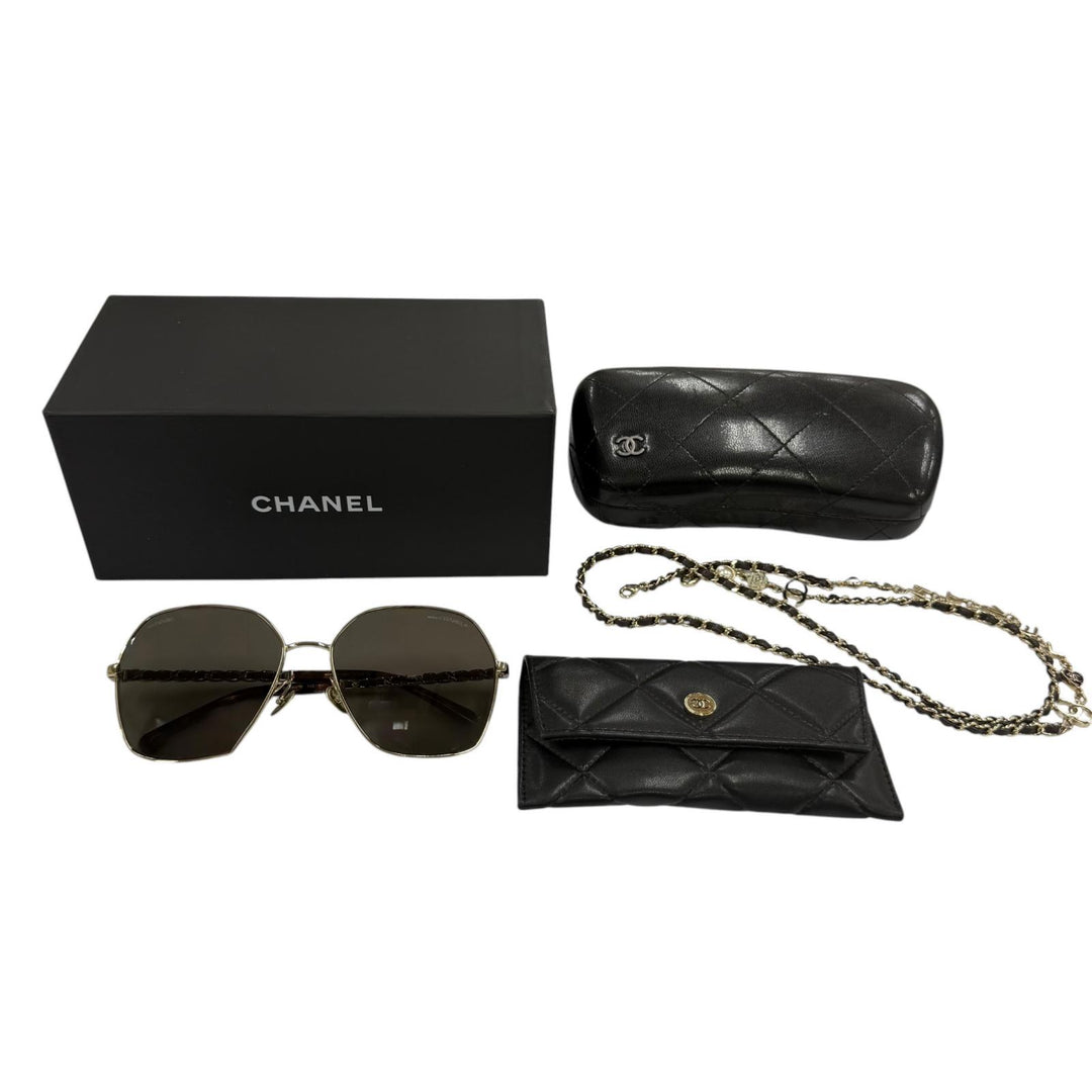 Great CHANEL sunglasses COCO Mark Hexagon Logo with Chain gold Women 4275-Q