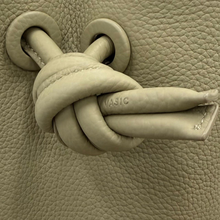 Pristine VASIC Handbag BOND bond Knot Design Leather 2-Way Shoulder Bag beige