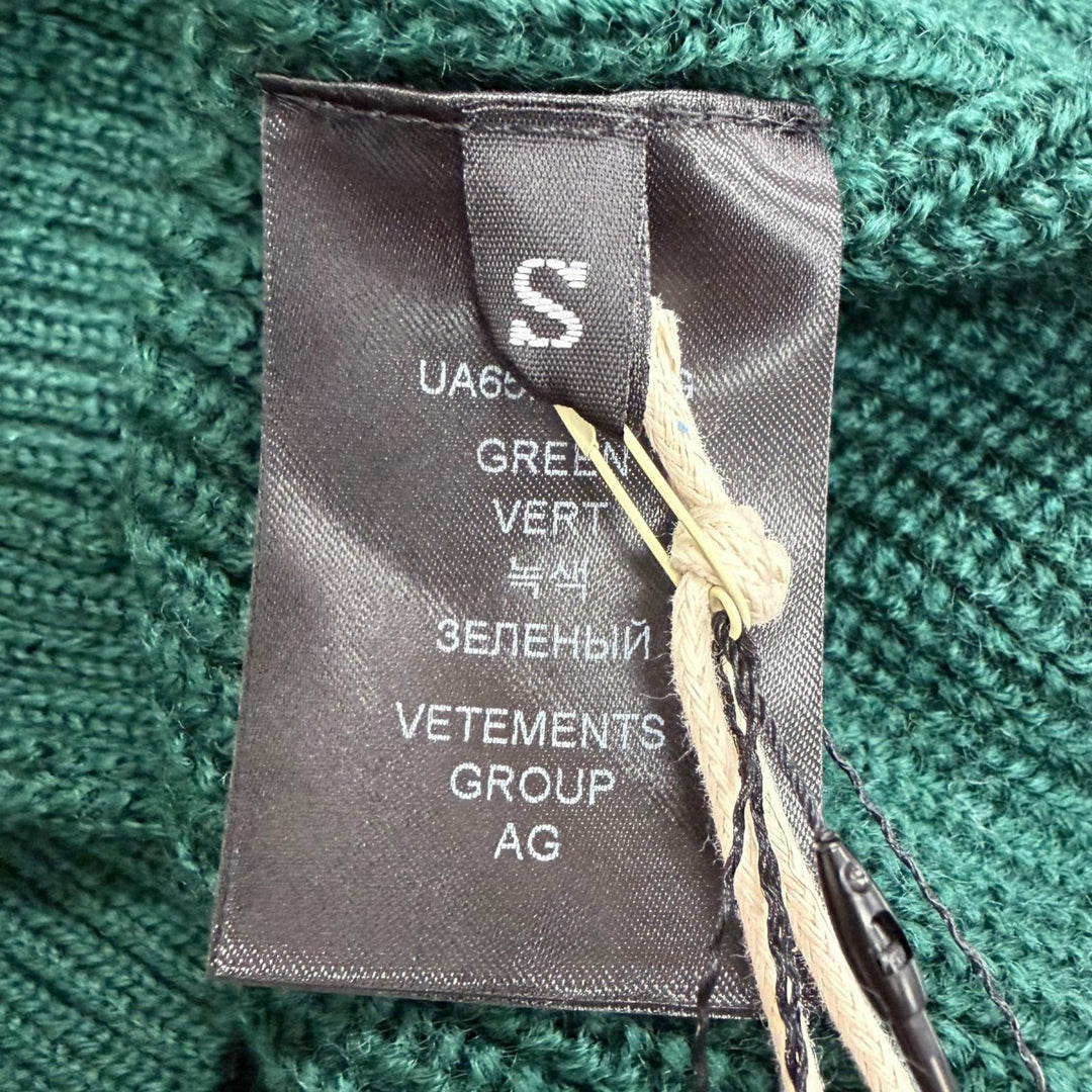 Pristine VETEMENTS sweater Destroyed V-neck knit green Virgin wool mens