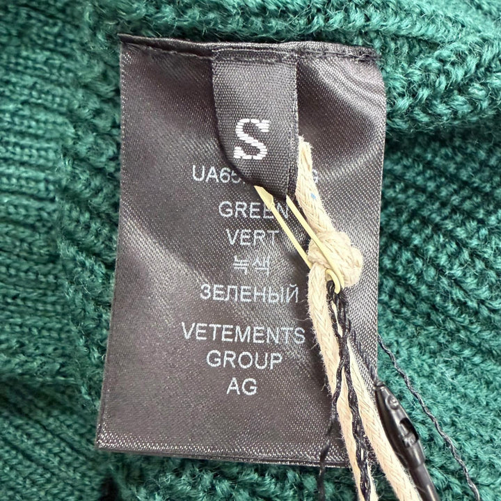 Pristine VETEMENTS sweater Destroyed V-neck knit green Virgin wool mens