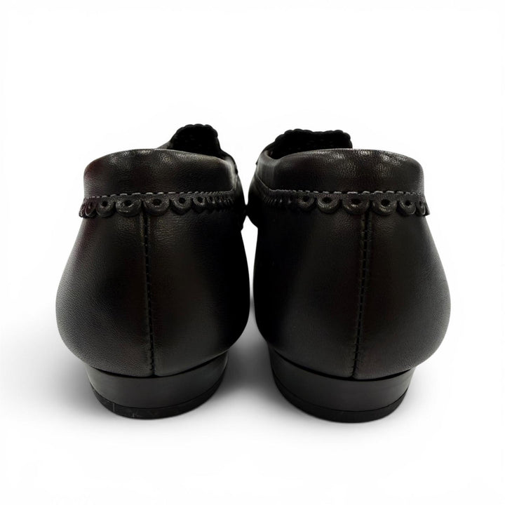 Excellent Salvatore Ferragamo pumps Flower patch leather flats black Women 7.5