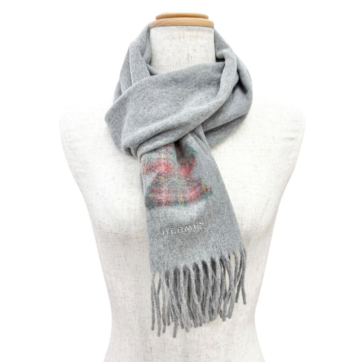 Excellent HERMES Scarf Highlands Tartan check, horse motif, fringe gray cashmere