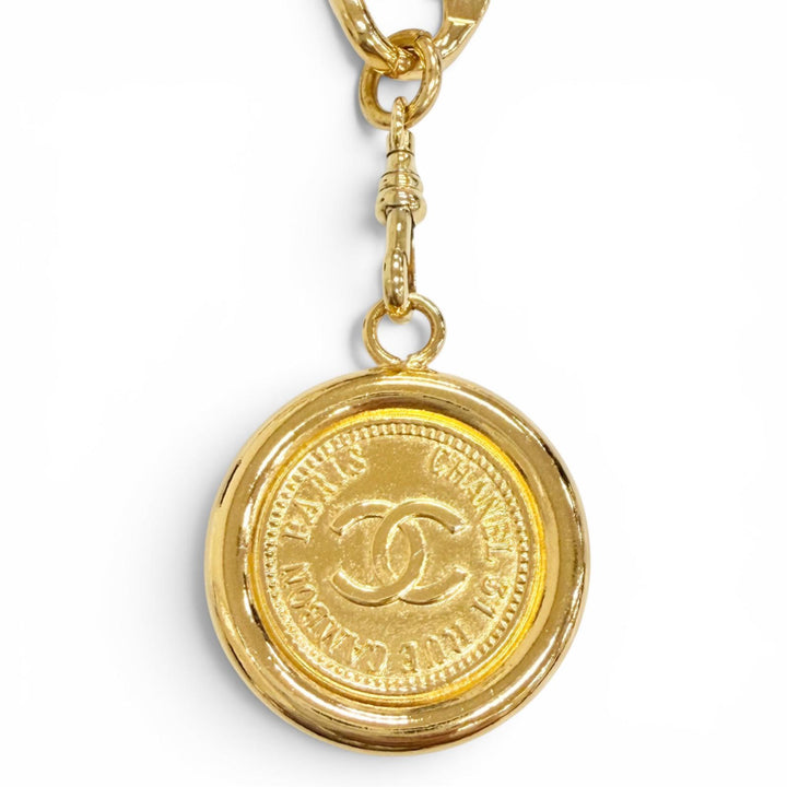 Great CHANEL belt 31 RUE CAMBON COCO Mark Coin Motif Chain gold Gold Plated
