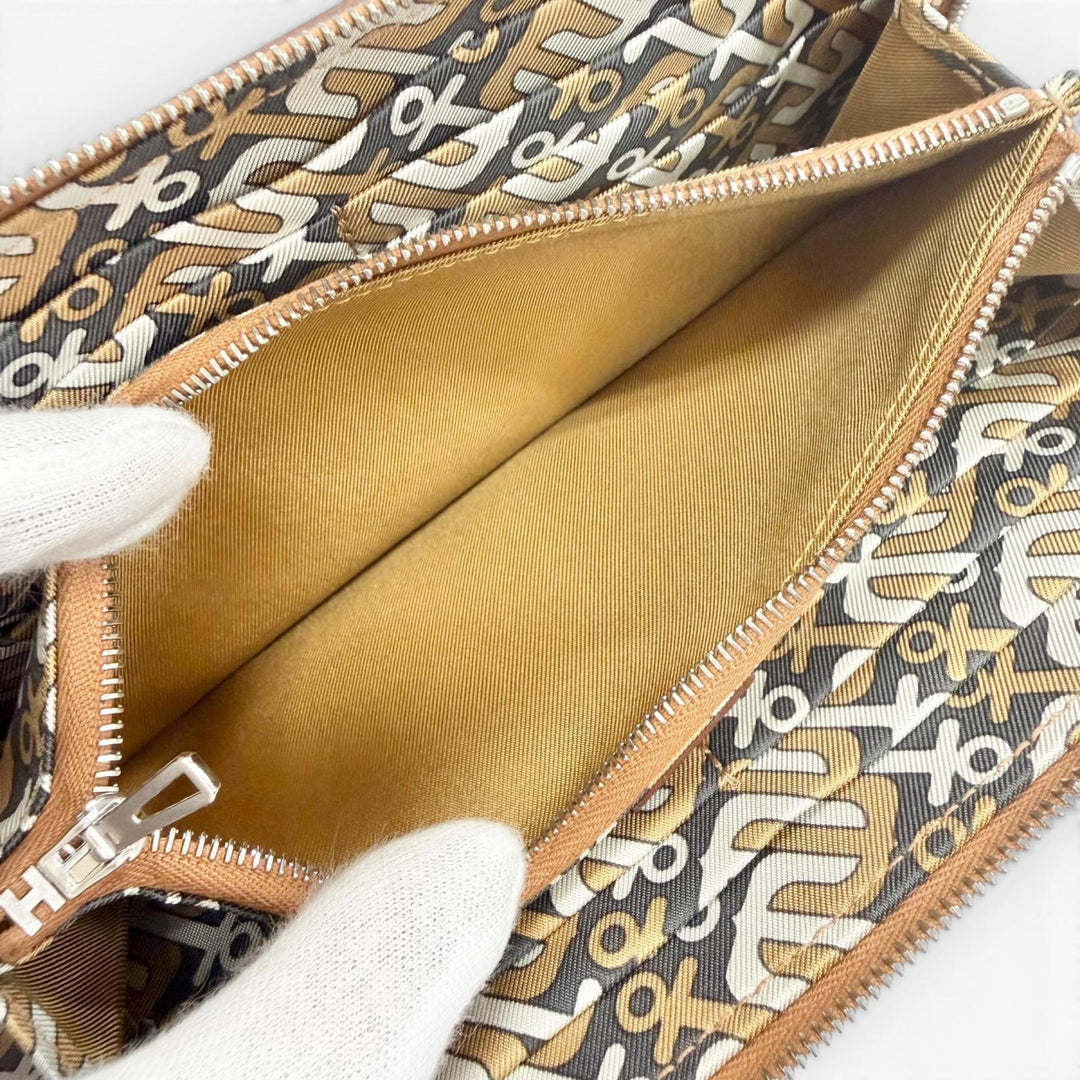 Pristine HERMES Purse Azap Long Silk Inn Evercolor Leather Women