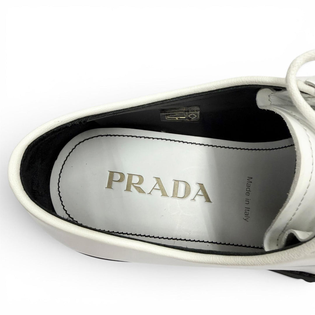 Pristine PRADA Leather shoes Diapason white leather mens 5.5 2EG419