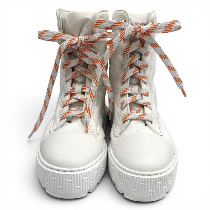 Great HERMES short boots fresh Leather logo patch lace-up white leather 36.5