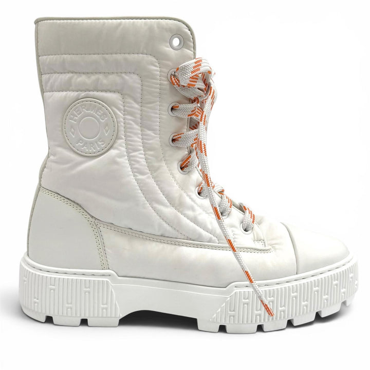 Great HERMES short boots fresh Leather logo patch lace-up white leather 36.5