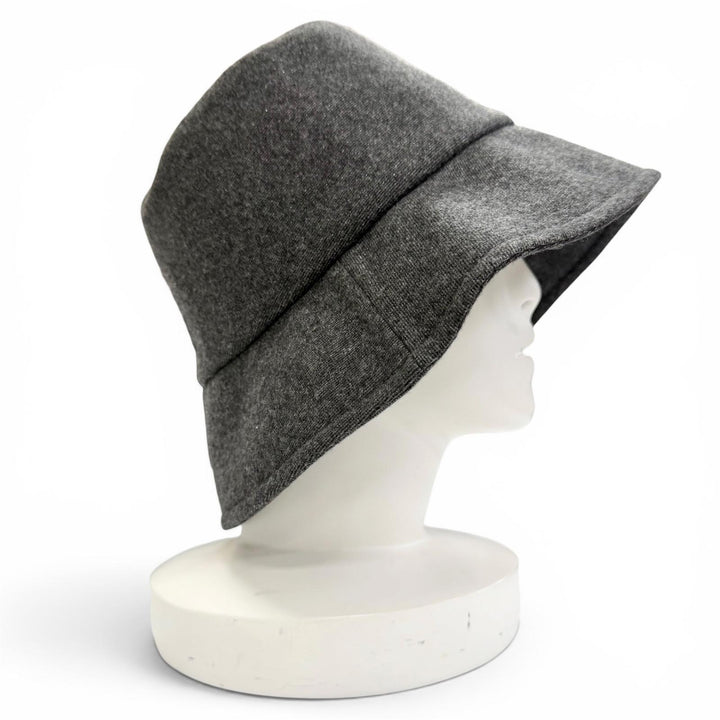 Pristine CHANEL COCO Mark Bucket Hat with Glittery Thread gray cashmere L 21B