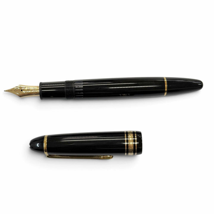 Great MONTBLANC fountain pen Meisterstück 146 white star black 14K mens