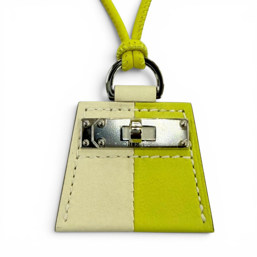 Pristine HERMES Necklace Mon Petit Kelly Necklace leather Women