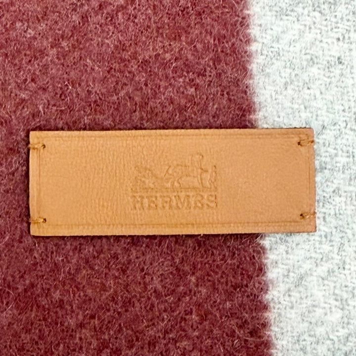 Pristine HERMES Muffler Contest Current model, purchased December 2025 cashmere