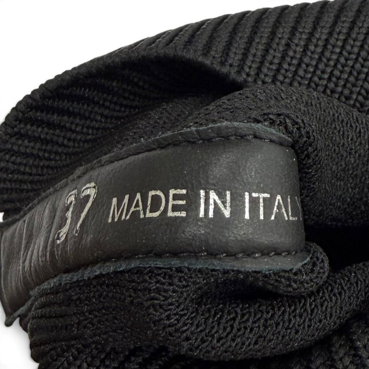 Great MIUMIU sneakers Logo embroidered knit socks, high-top style. 37 5T664C
