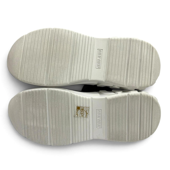 Great MIUMIU sneakers Logo embroidered knit socks, high-top style. 37 5T664C