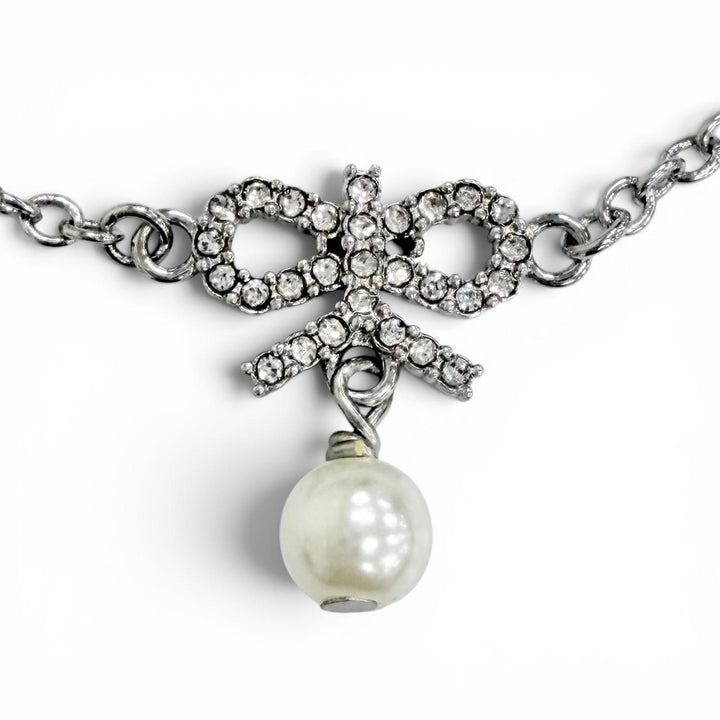 Excellent DIOR Necklace CD logo, ribbon motif, rhinestones, faux pearls Silver