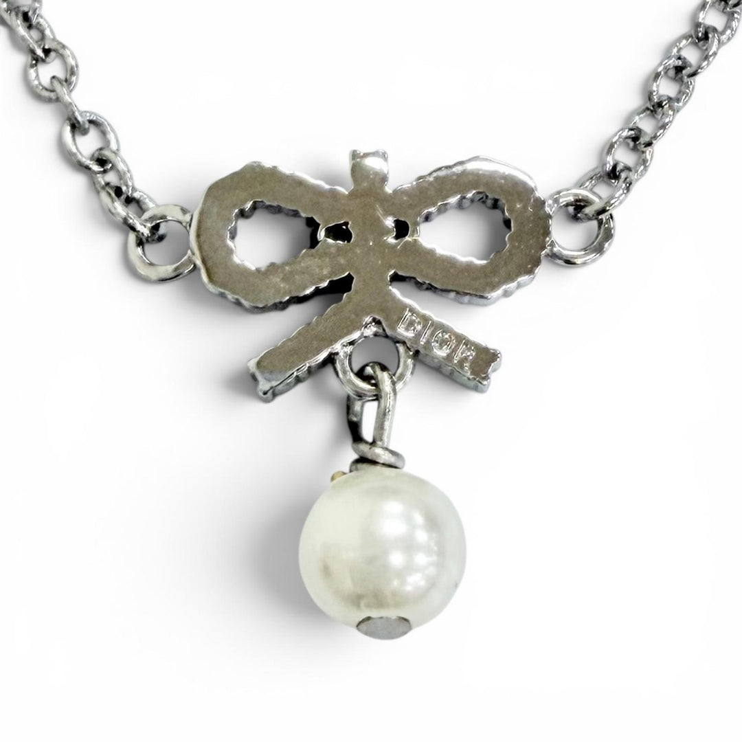 Excellent DIOR Necklace CD logo, ribbon motif, rhinestones, faux pearls Silver