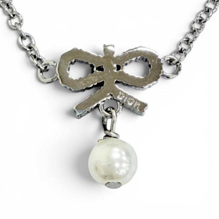 Excellent DIOR Necklace CD logo, ribbon motif, rhinestones, faux pearls Silver