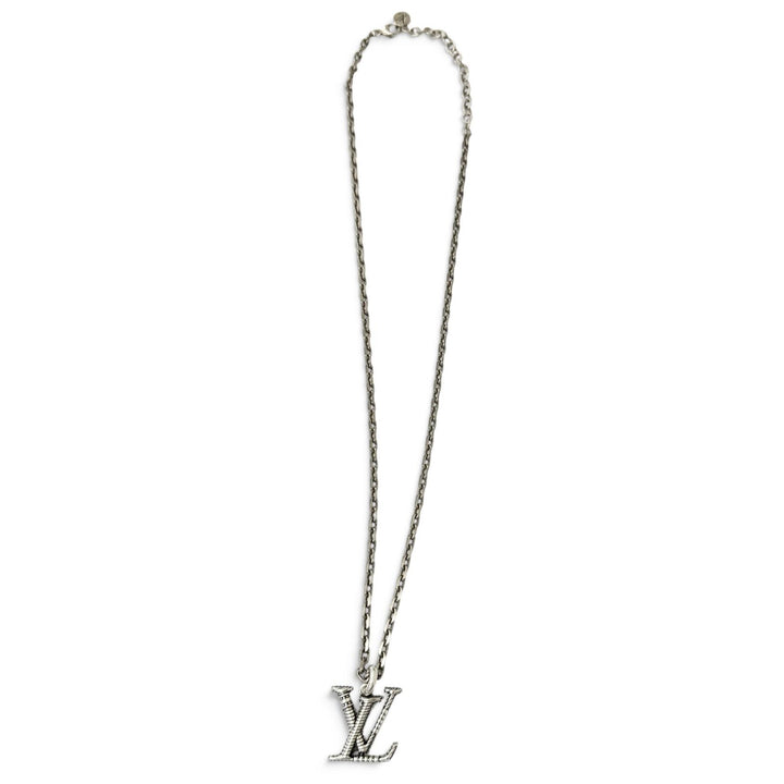 Pristine LOUIS VUITTON Necklace LV Whisper Logo Motif Chain