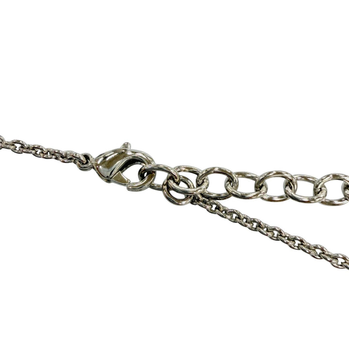 Excellent LOUIS VUITTON Necklace ・ Essential V LV logo Silver Women M63197