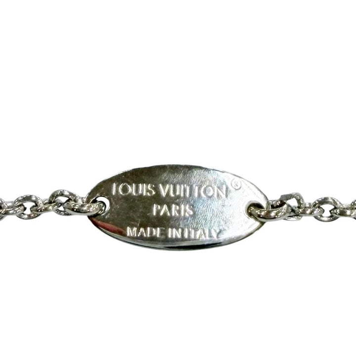 Excellent LOUIS VUITTON Necklace ・ Essential V LV logo Silver Women M63197