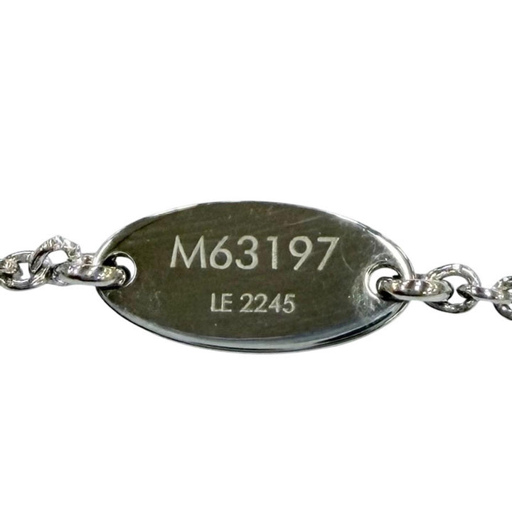 Excellent LOUIS VUITTON Necklace ・ Essential V LV logo Silver Women M63197