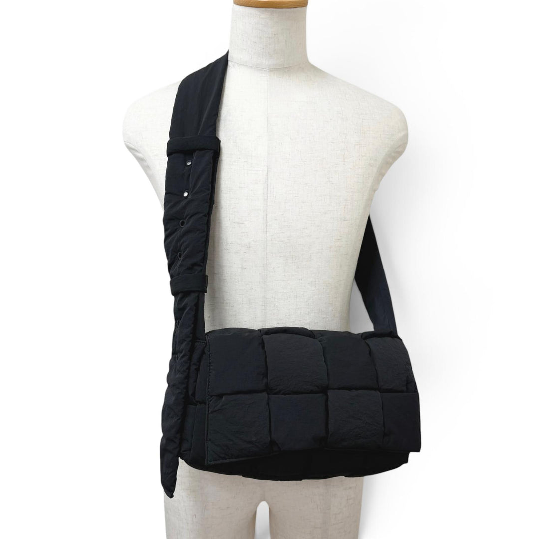 Great BOTTEGAVENETA Sling bag Padded Tech Cassette Shoulder Bag