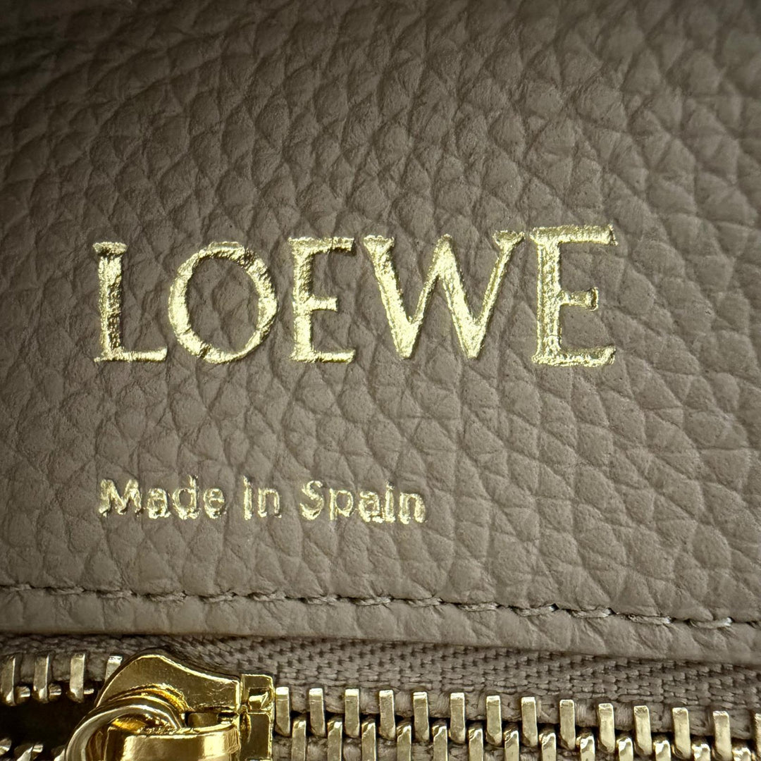 Great LOEWE Handbag Americana 28 Anagram-engraved grain calf 2-way shoulder bag
