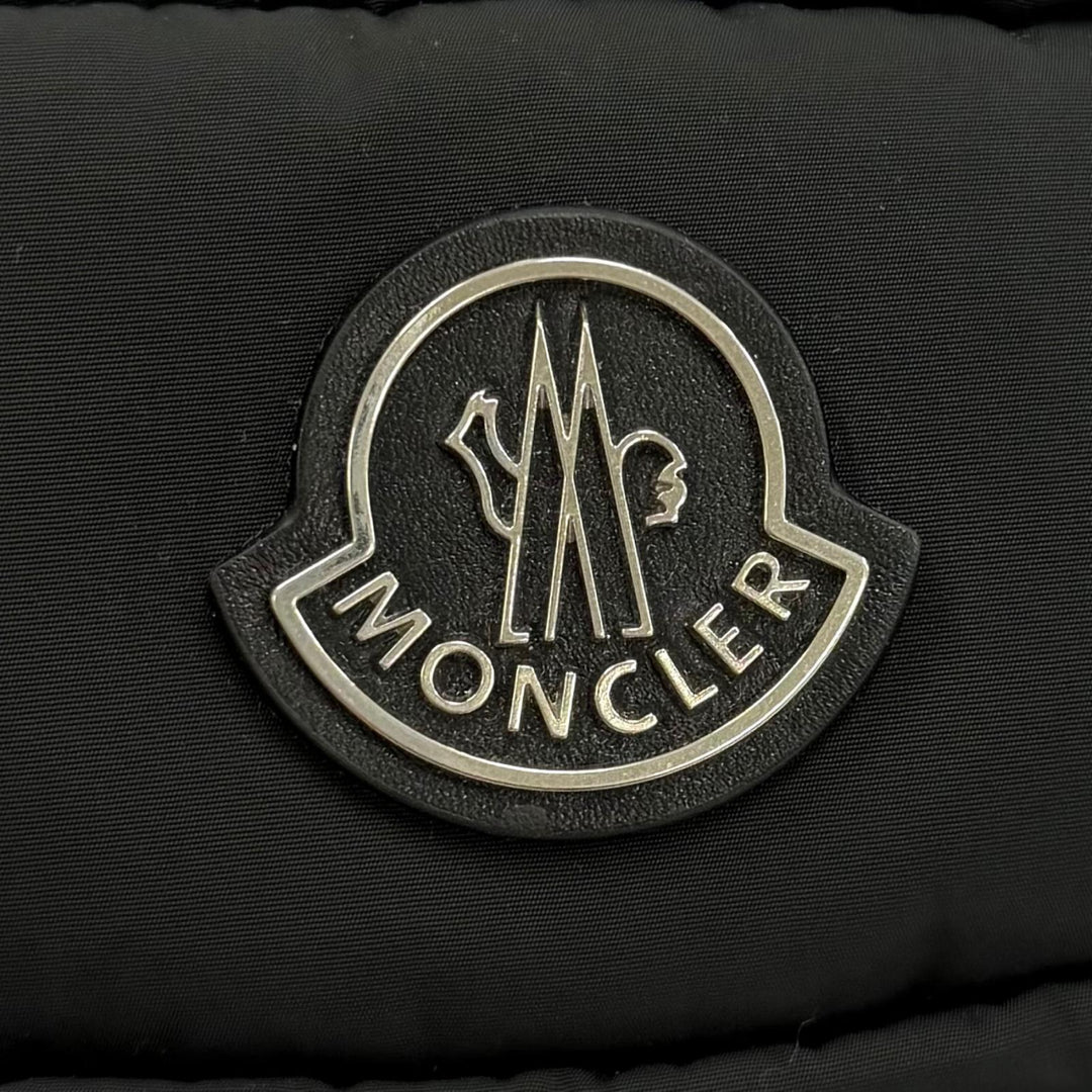 Great MONCLER Sling bag FELICIE Leather logo patch black polyester 5M00001 M4659
