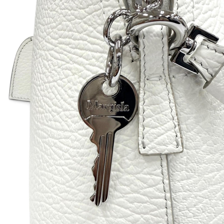 Great Maison Margiela 11 Shoulder Bag 5AC Mini white leather Women S56WG0082