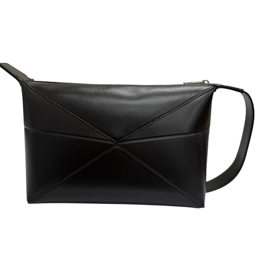 Excellent LOEWE Clutch bag PUZZLE FOLD Wash bag black shiny napa calf