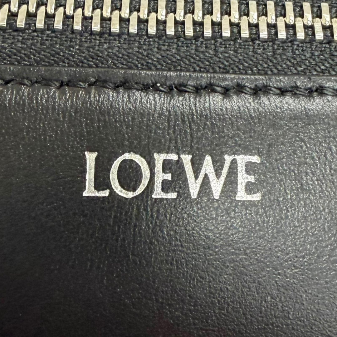 Excellent LOEWE Clutch bag PUZZLE FOLD Wash bag black shiny napa calf
