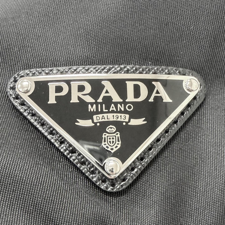 Excellent PRADA hat Re-Nylon Triangle Logo Bucket black