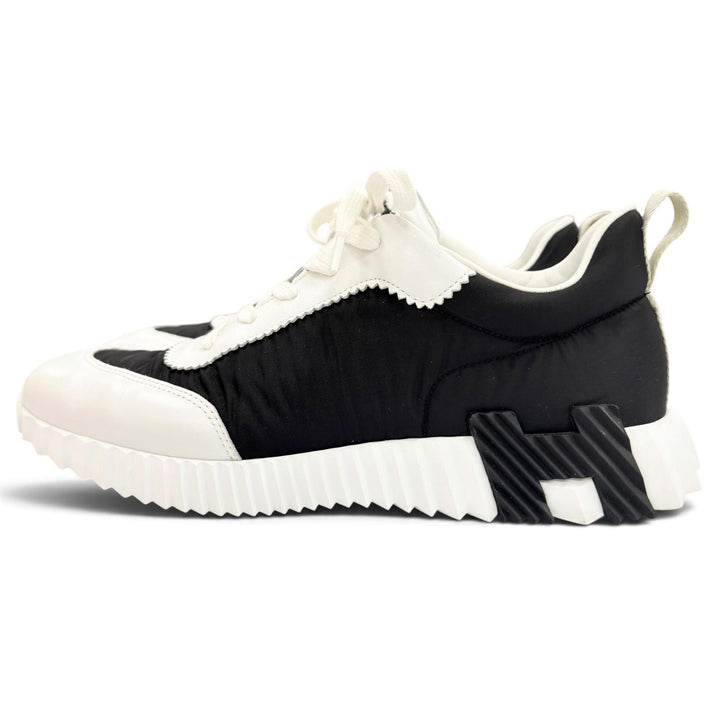 Great HERMES sneakers bouncing H logo, shark sole, two-tone black mens 41.5