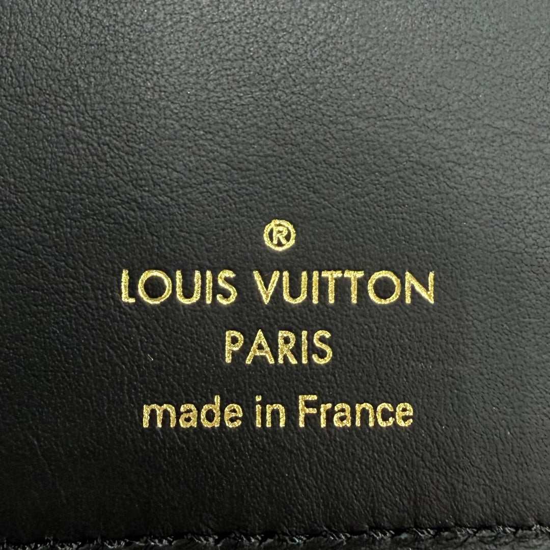 Excellent LOUIS VUITTON Coussin Portefeuille Lou monogram compact wallet M81599