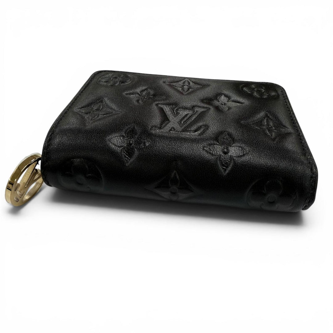Excellent LOUIS VUITTON Coussin Portefeuille Lou monogram compact wallet M81599