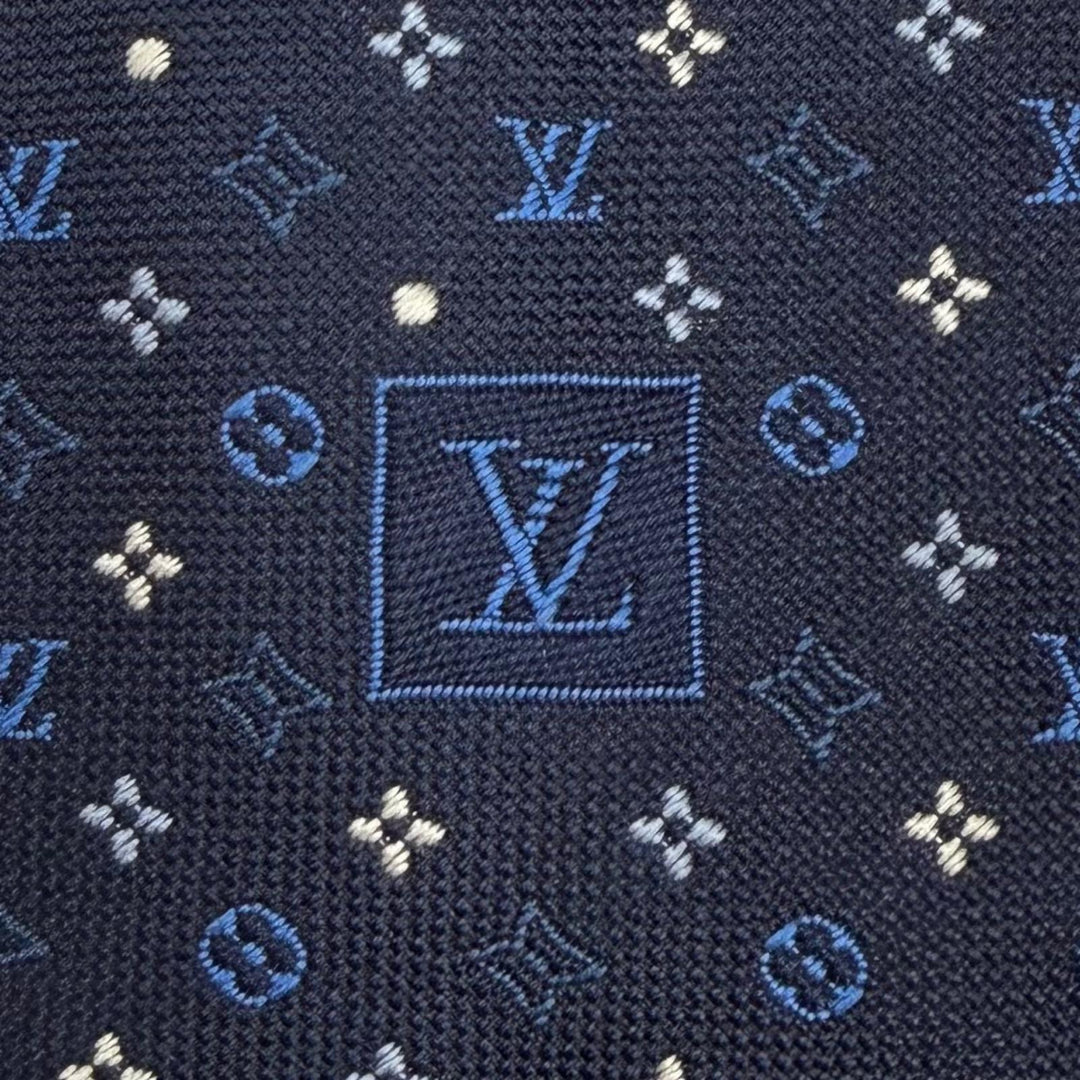 Excellent LOUIS VUITTON tie Monogram Gradient Dots 8cm Dark navy silk M76844