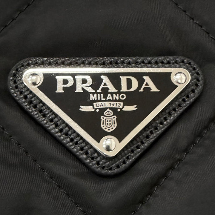 Excellent PRADA Blouson Triangle with logo hooded quilted jacket black