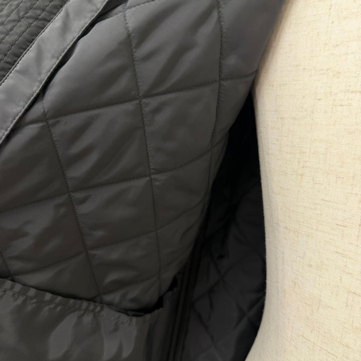 Excellent PRADA Blouson Triangle with logo hooded quilted jacket black