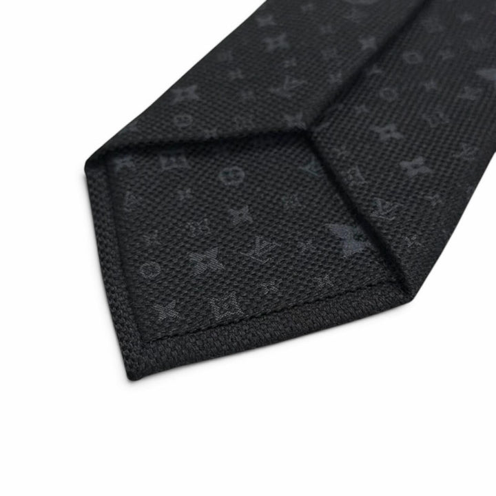 Great LOUIS VUITTON tie Monogram Stars 7CM black silk mens M78020