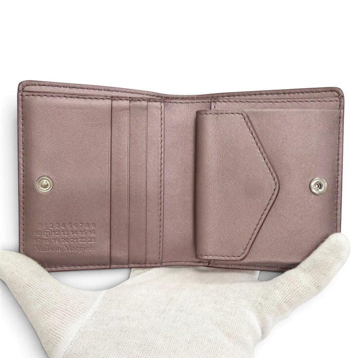 Excellent Maison Margiela 11 FOUR STITCHES BIFOLD WALLET DUSTY PINK S56UI0140