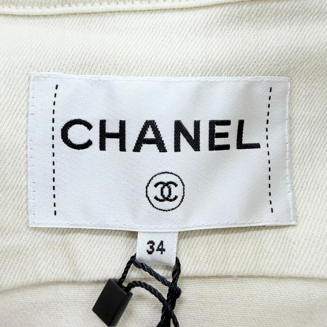 Pristine CHANEL Denim Jacket Ivory cotton Women 34 16B P54559