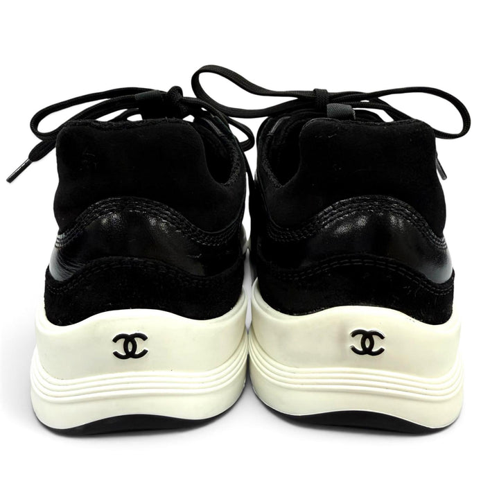 Great CHANEL Low cut sneakers COCO Mark Lace-up Leather black Women 36 G46609