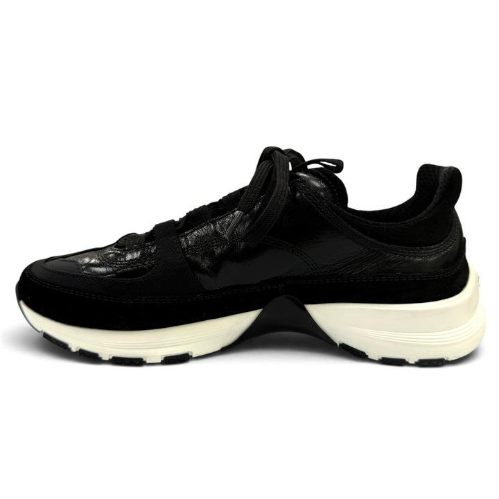 Great CHANEL Low cut sneakers COCO Mark Lace-up Leather black Women 36 G46609